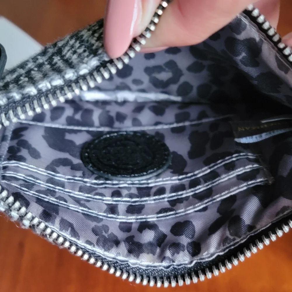 NWT Dana Buchman Houndstooth Tweed Black Gray Vegan Patent Leather Wristlet
